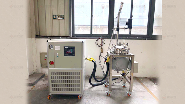 上?？婆d儀器與聚威工程塑料 （上海）有限公司